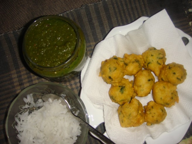 Moong dal pakori with muli